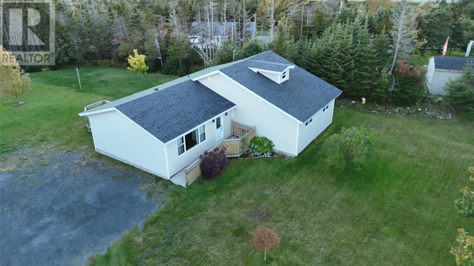 6 Back Road, Tors Cove — photo 40