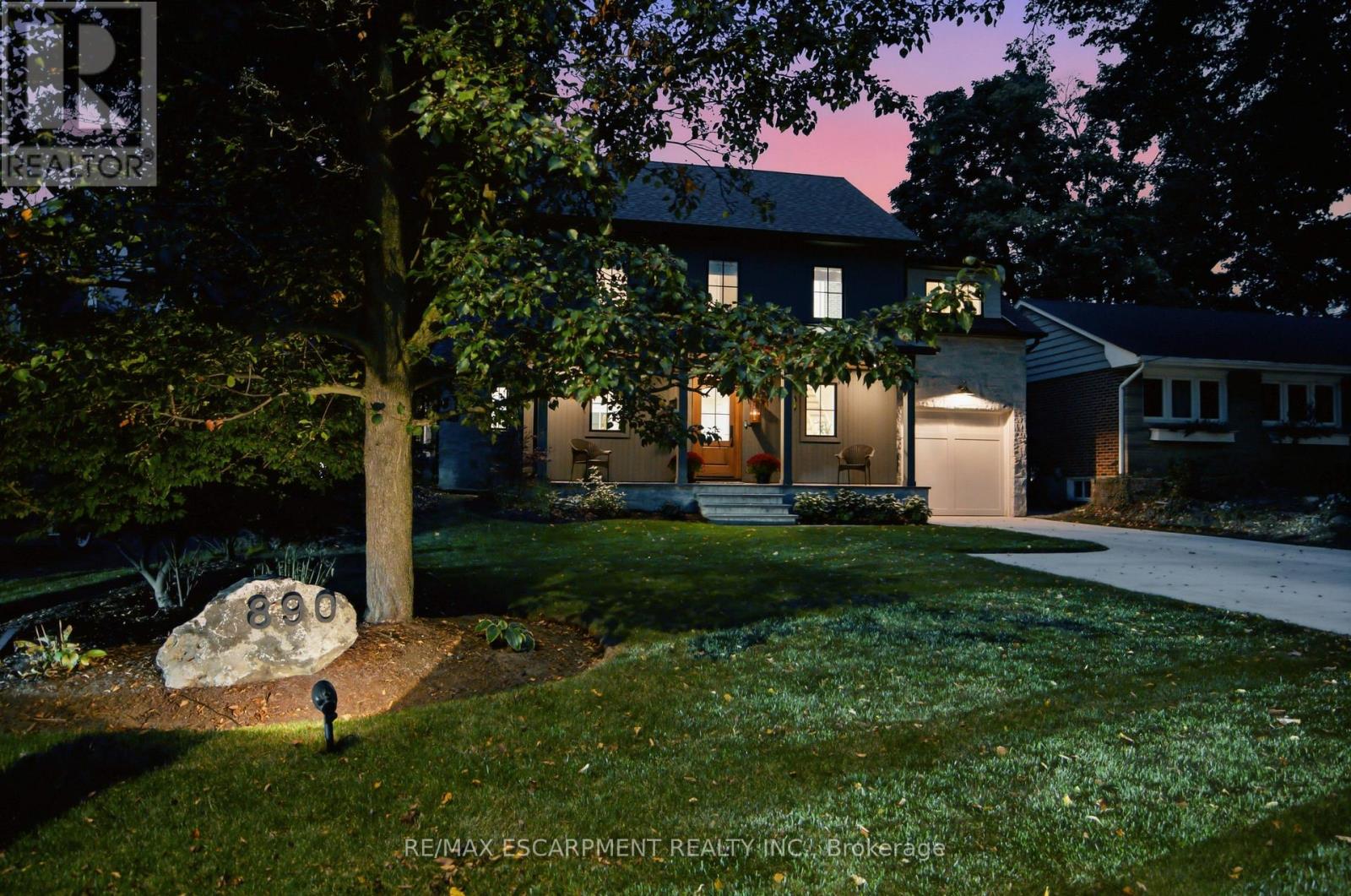 890 FOREST GLEN AVENUE, Burlington, Ontario