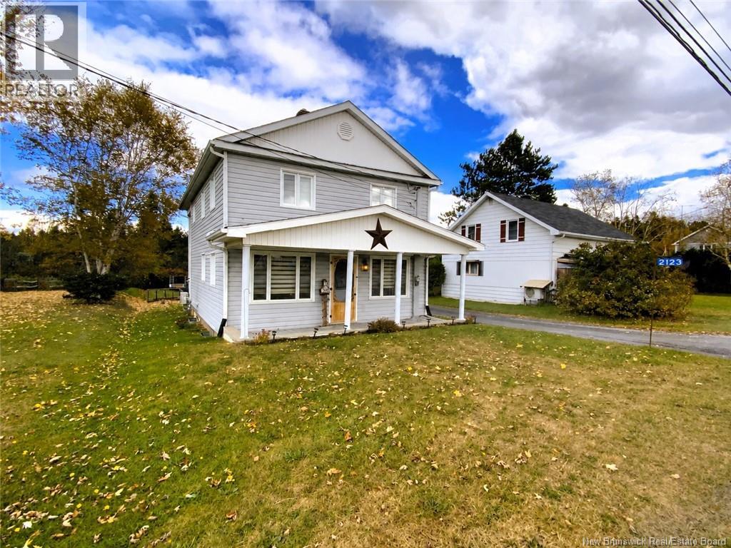 2123 Commerciale Street, Saint-François-De-Madawaska, New Brunswick  E7A 1B5 - Photo 1 - NB149784