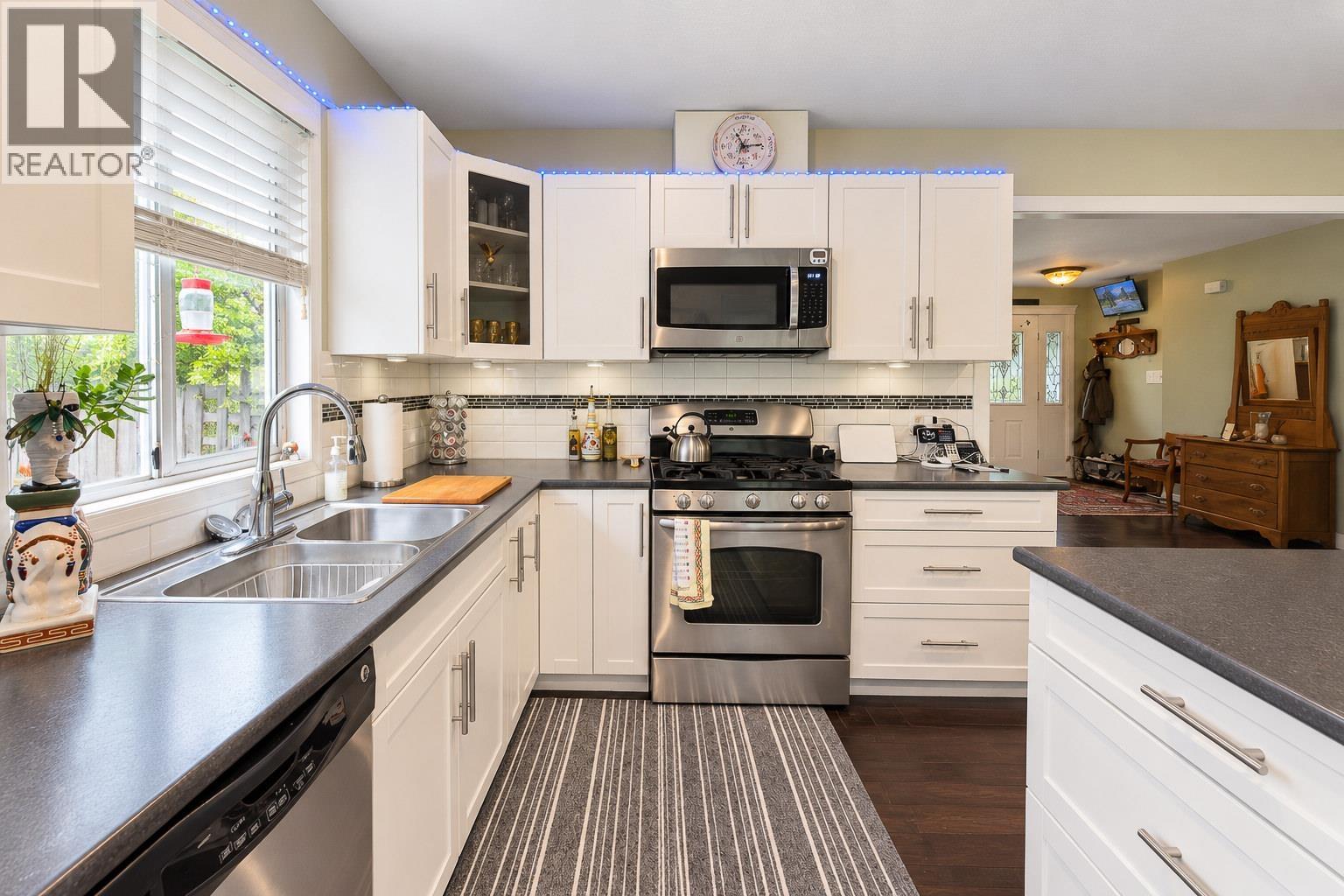 12496 219th Street, Maple Ridge, British Columbia  V2X 0V3 - Photo 12 - R3175542