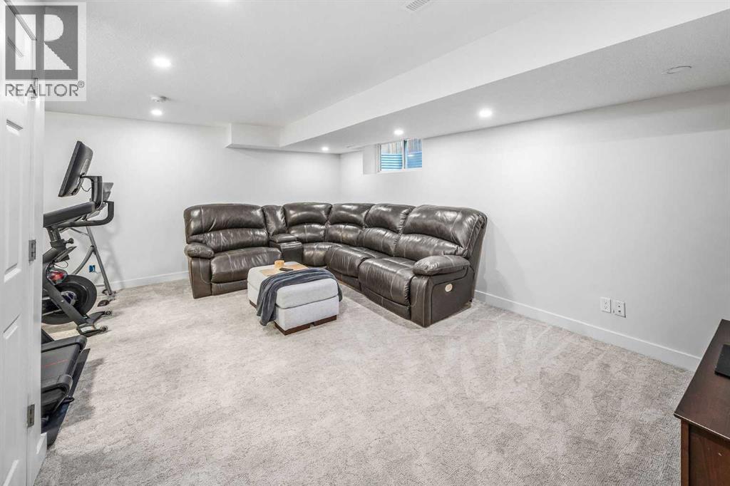 207 Copperpond Road Se, Calgary, Alberta T2Z 0X3 - Photo 38 - A2346901