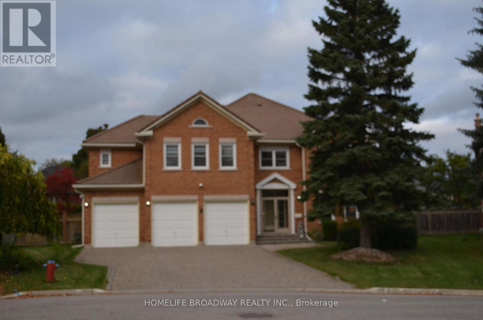7 KING'S CROSS AVENUE, Richmond Hill, Ontario