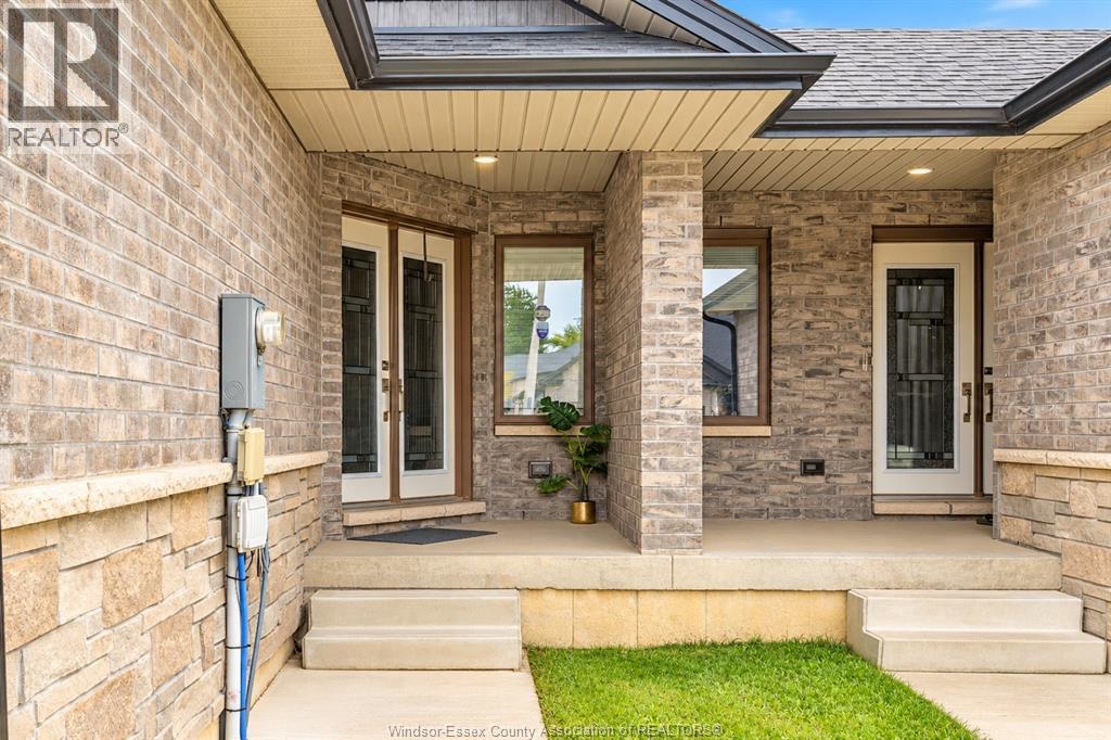 3619 Hallee Crescent, Windsor, Ontario  N8W 0B3 - Photo 2 - 26025416