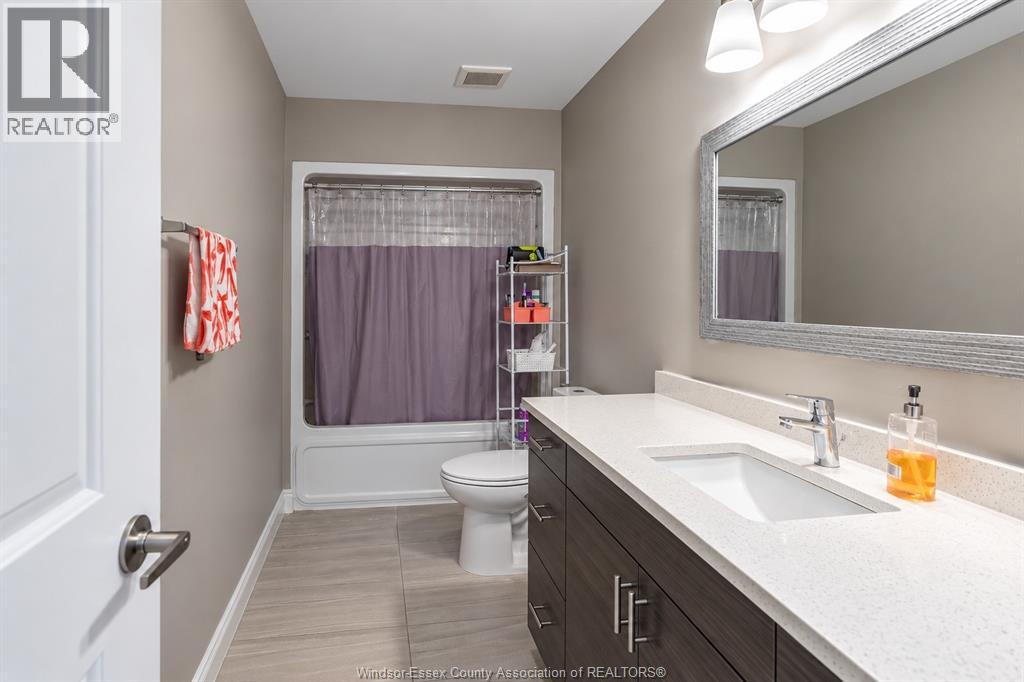 3619 Hallee Crescent, Windsor, Ontario  N8W 0B3 - Photo 9 - 26025416