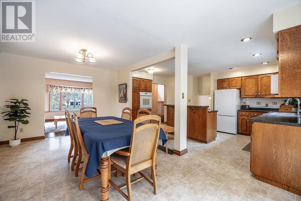 123 Palomino Dr, Sault Ste. Marie, Ontario  P6A 0B2 - Photo 12 - SM262896