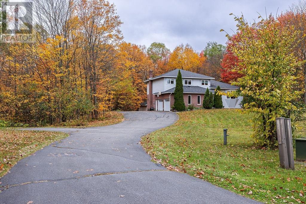 123 Palomino Dr, Sault Ste. Marie, Ontario  P6A 0B2 - Photo 2 - SM262896