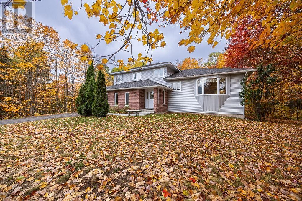 123 Palomino Dr, Sault Ste. Marie, Ontario  P6A 0B2 - Photo 1 - SM262896