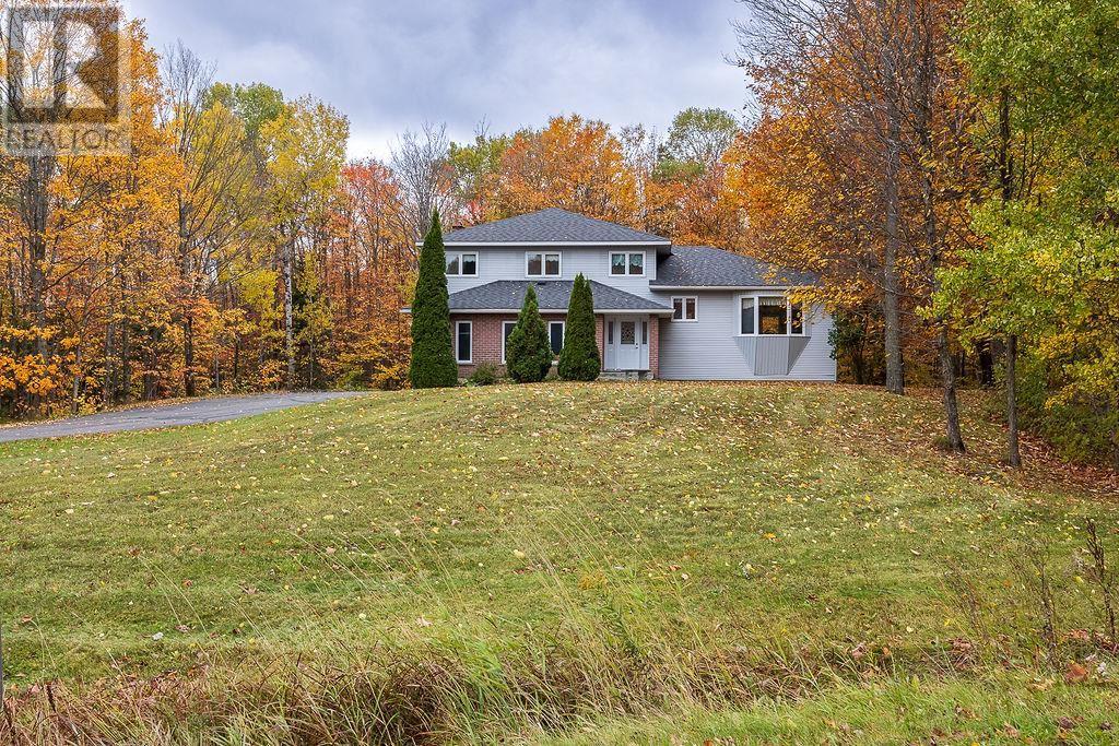 123 Palomino Dr, Sault Ste. Marie, Ontario  P6A 0B2 - Photo 3 - SM262896