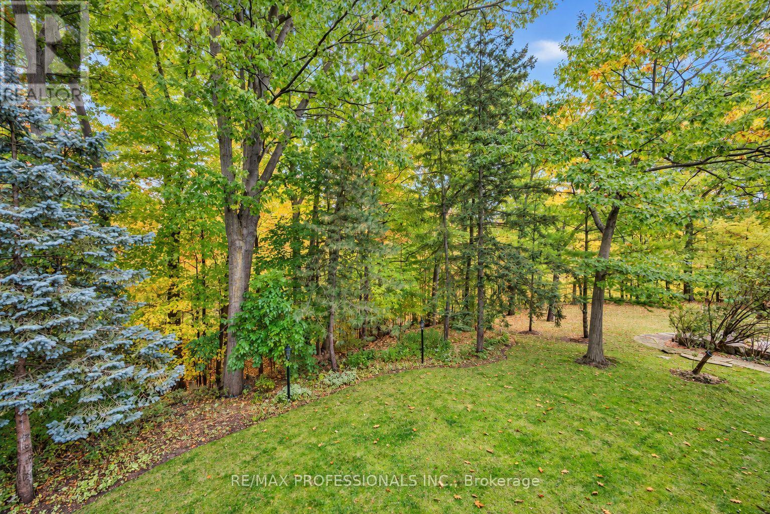 1952 Lapad Court, Mississauga, Ontario  L5L 5R1 - Photo 40 - W14080536