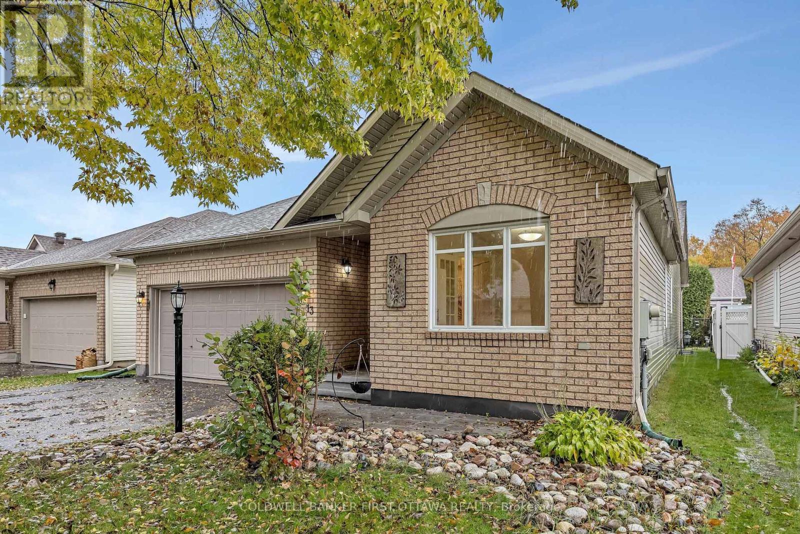 13 Fieldcrest Avenue, Ottawa, Ontario  K2J 4W7 - Photo 2 - X13757424