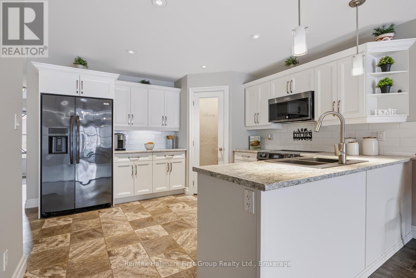 83 Aspen Drive, Quinte West, Ontario  K8V 0E2 - Photo 7 - X14082920