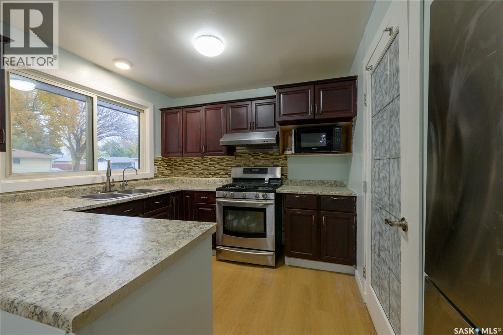 1504 Shannon Road, Regina, Saskatchewan  S4S 5L6 - Photo 9 - SK051009