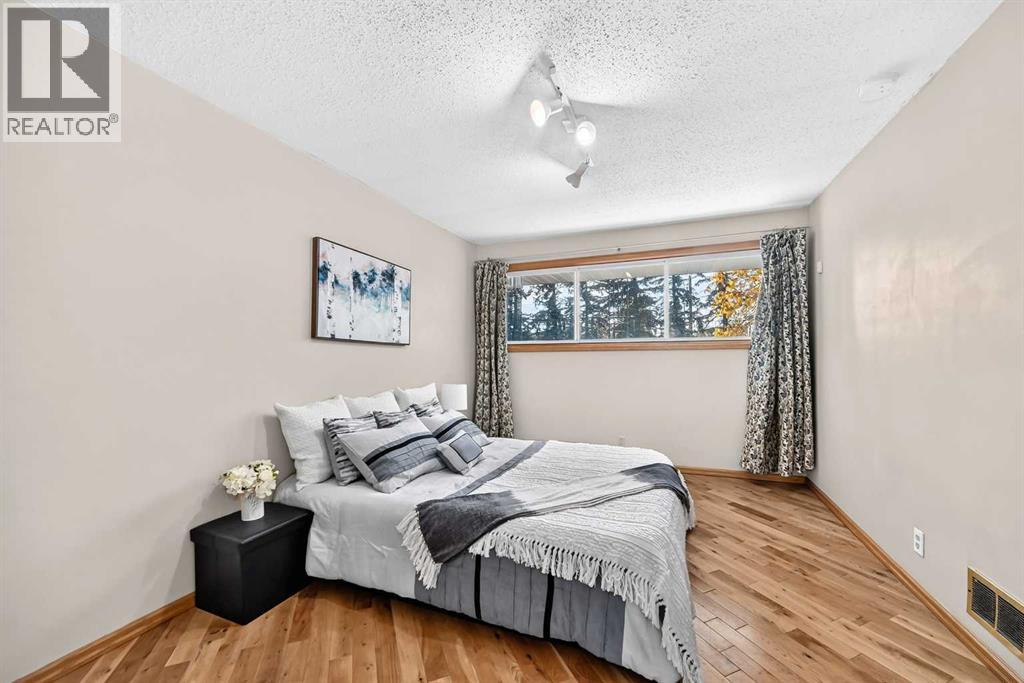 2208 Capitol Hill Crescent Nw, Calgary, Alberta  T2M 4B9 - Photo 17 - A2351727