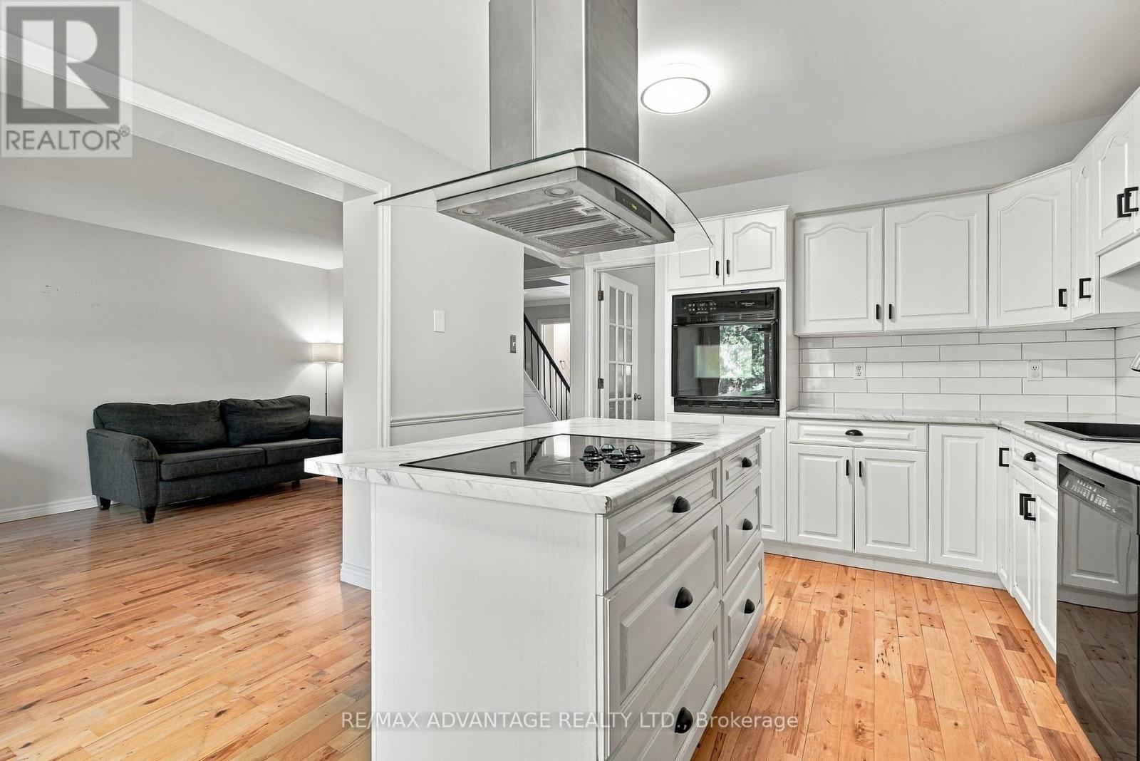 659 Woodcrest Boulevard, London South, Ontario  N6K 1P8 - Photo 13 - X14083122