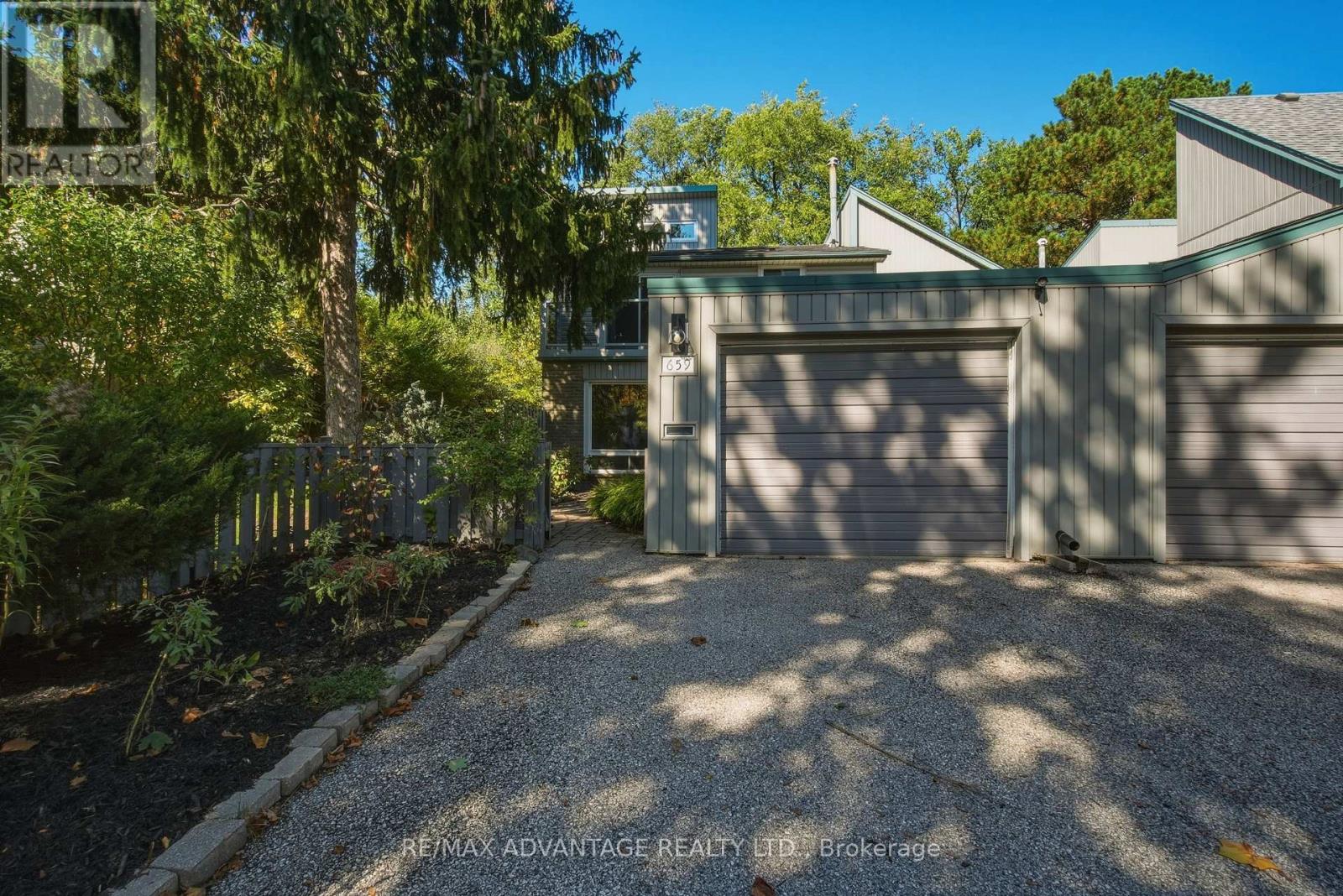 659 Woodcrest Boulevard, London South, Ontario  N6K 1P8 - Photo 2 - X14083122