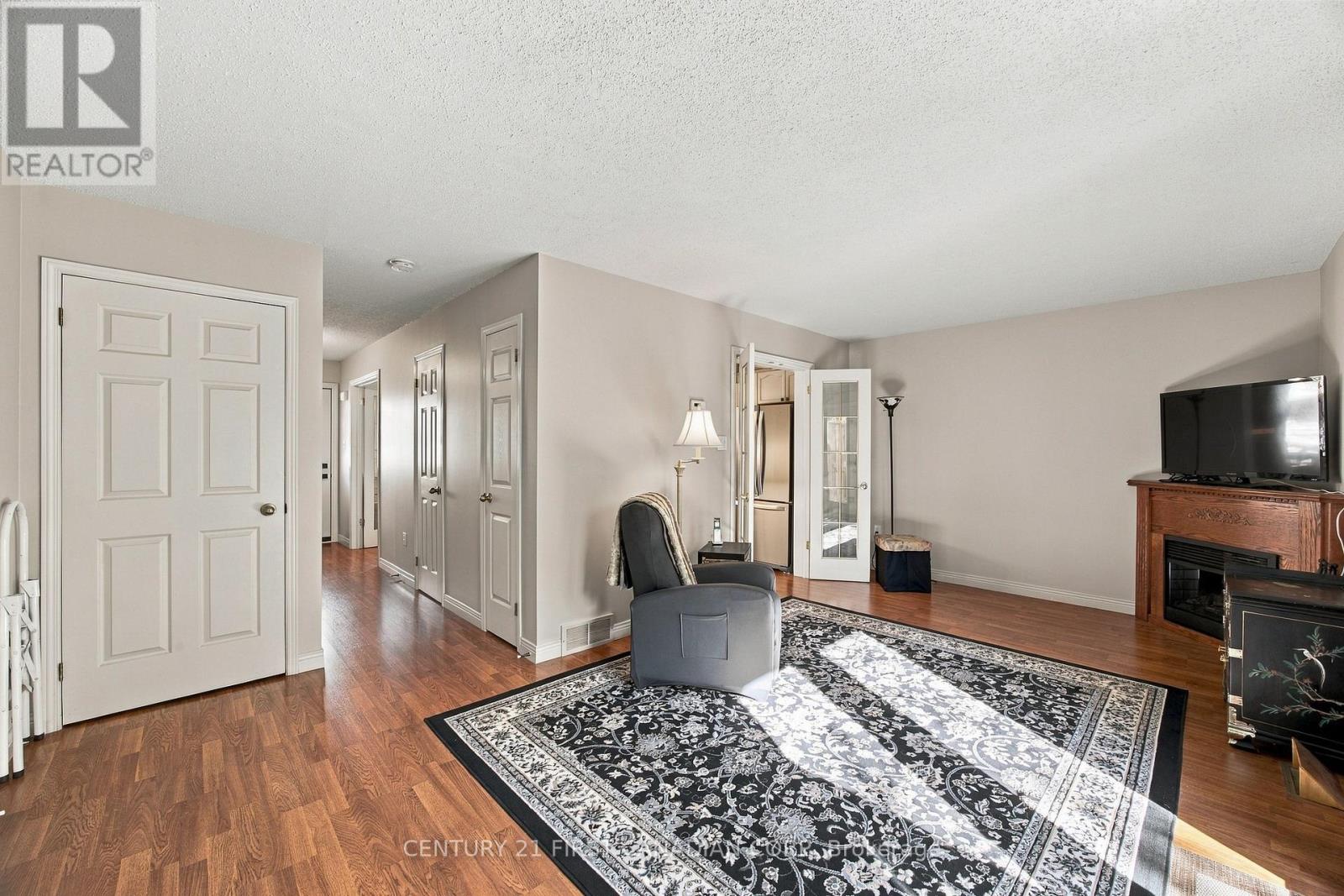 36 - 50 Chapman Court, London North, Ontario N6G 5E1 - Photo 19 - X14083150