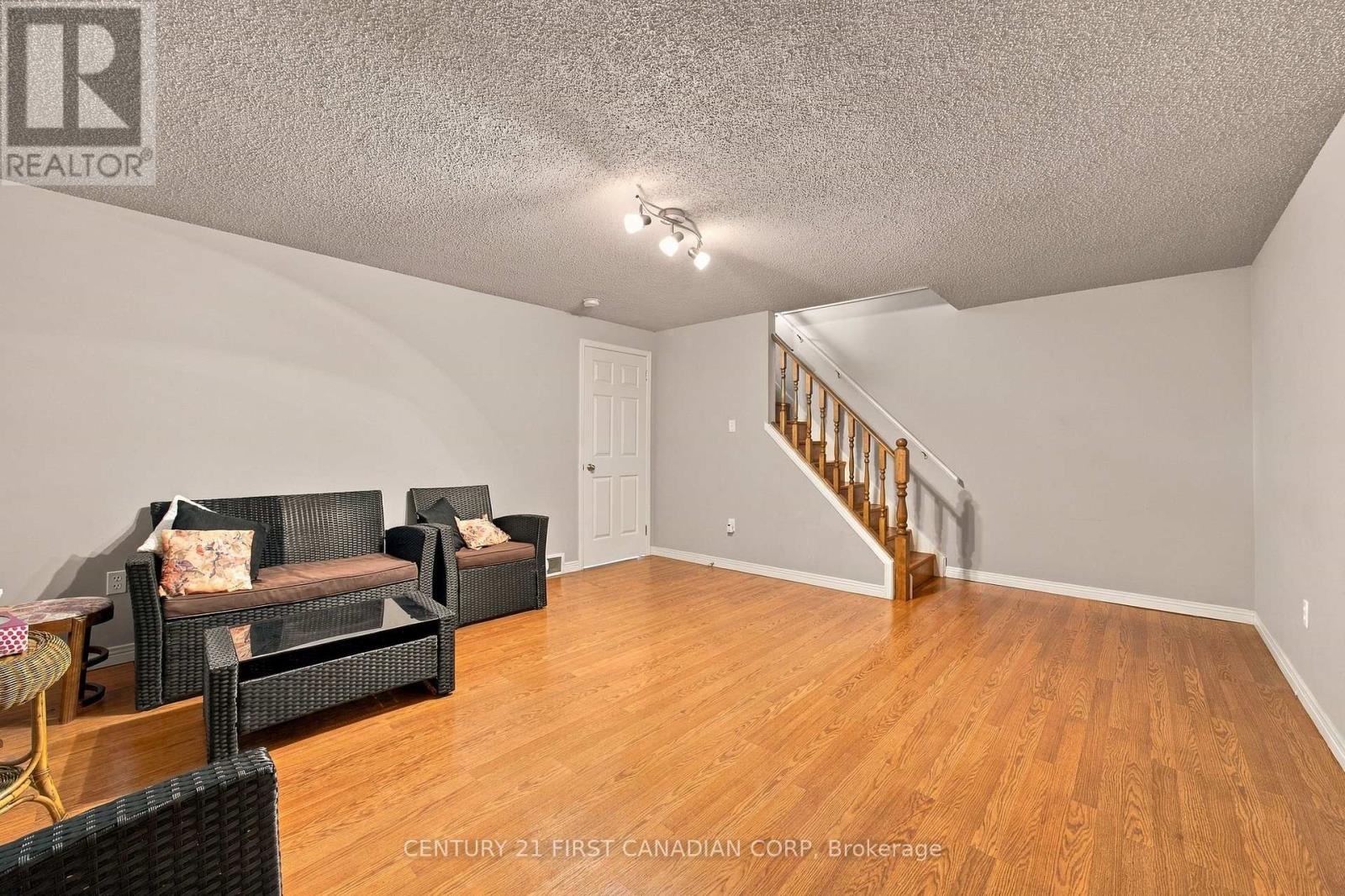 36 - 50 Chapman Court, London North, Ontario N6G 5E1 - Photo 32 - X14083150