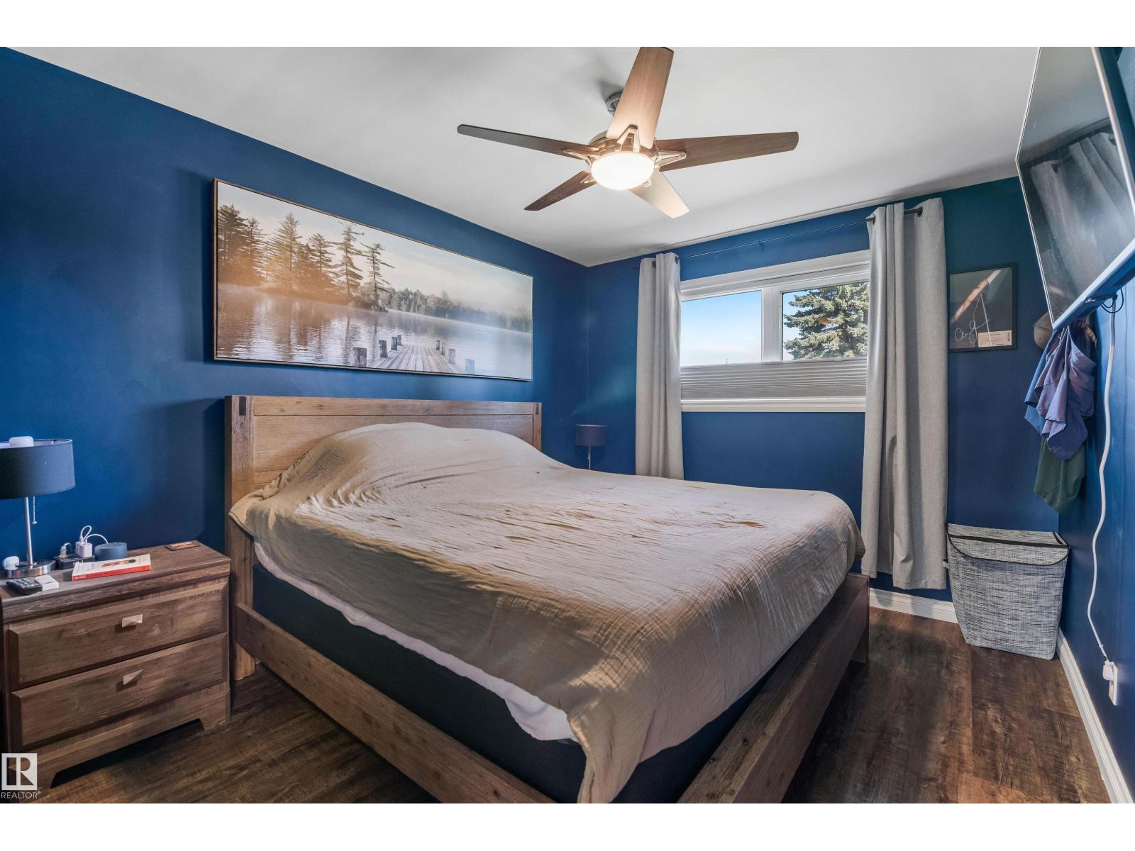6207 85 AV NW