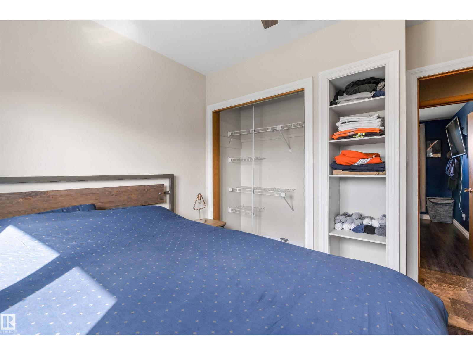 6207 85 AV NW