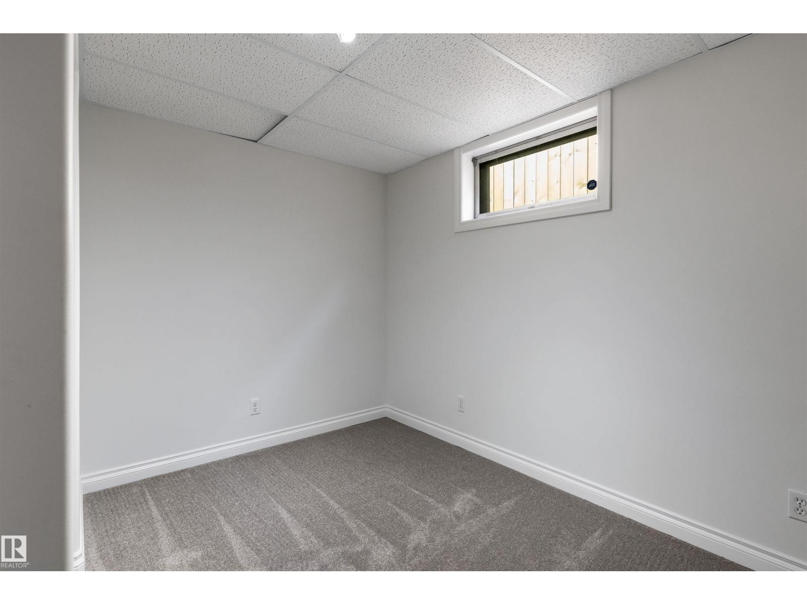 6207 85 AV NW