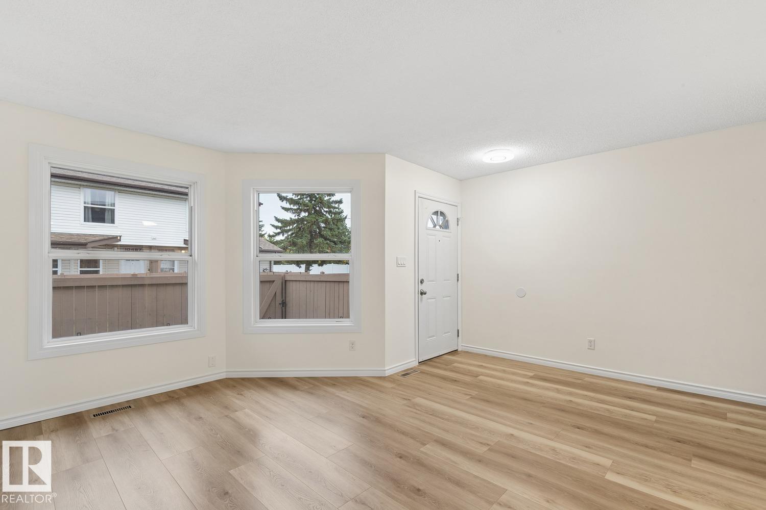 10475 24 AV NW