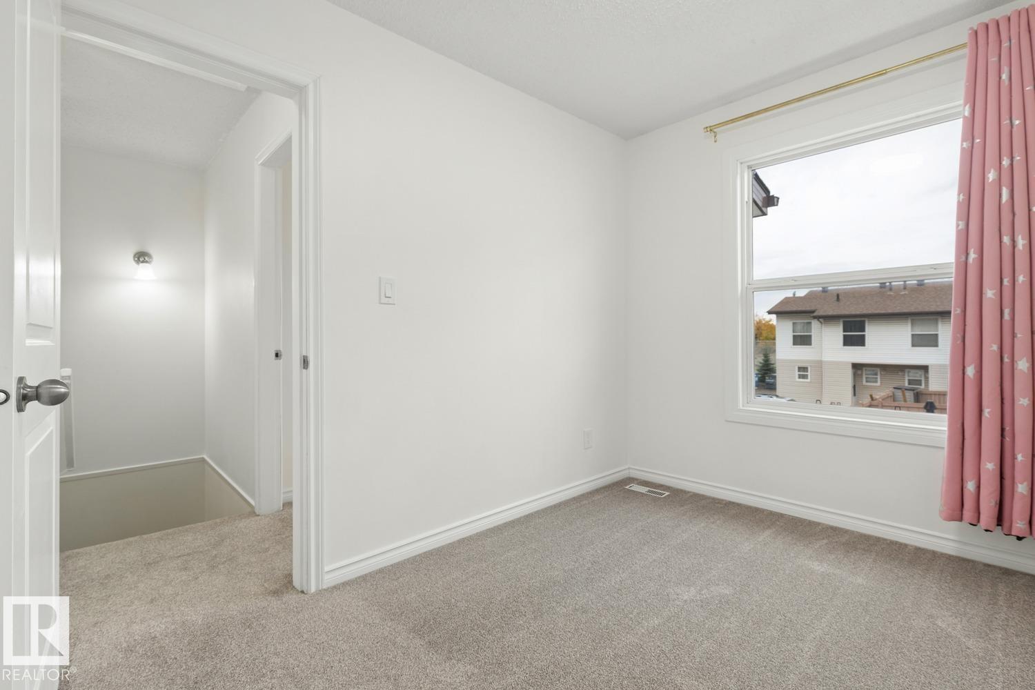 10475 24 AV NW