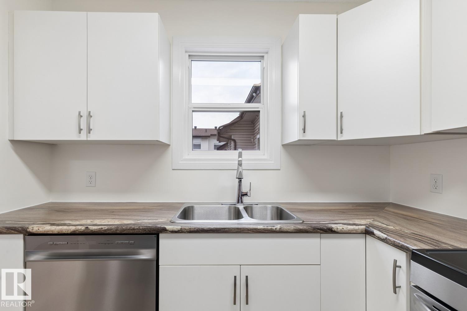 10475 24 AV NW