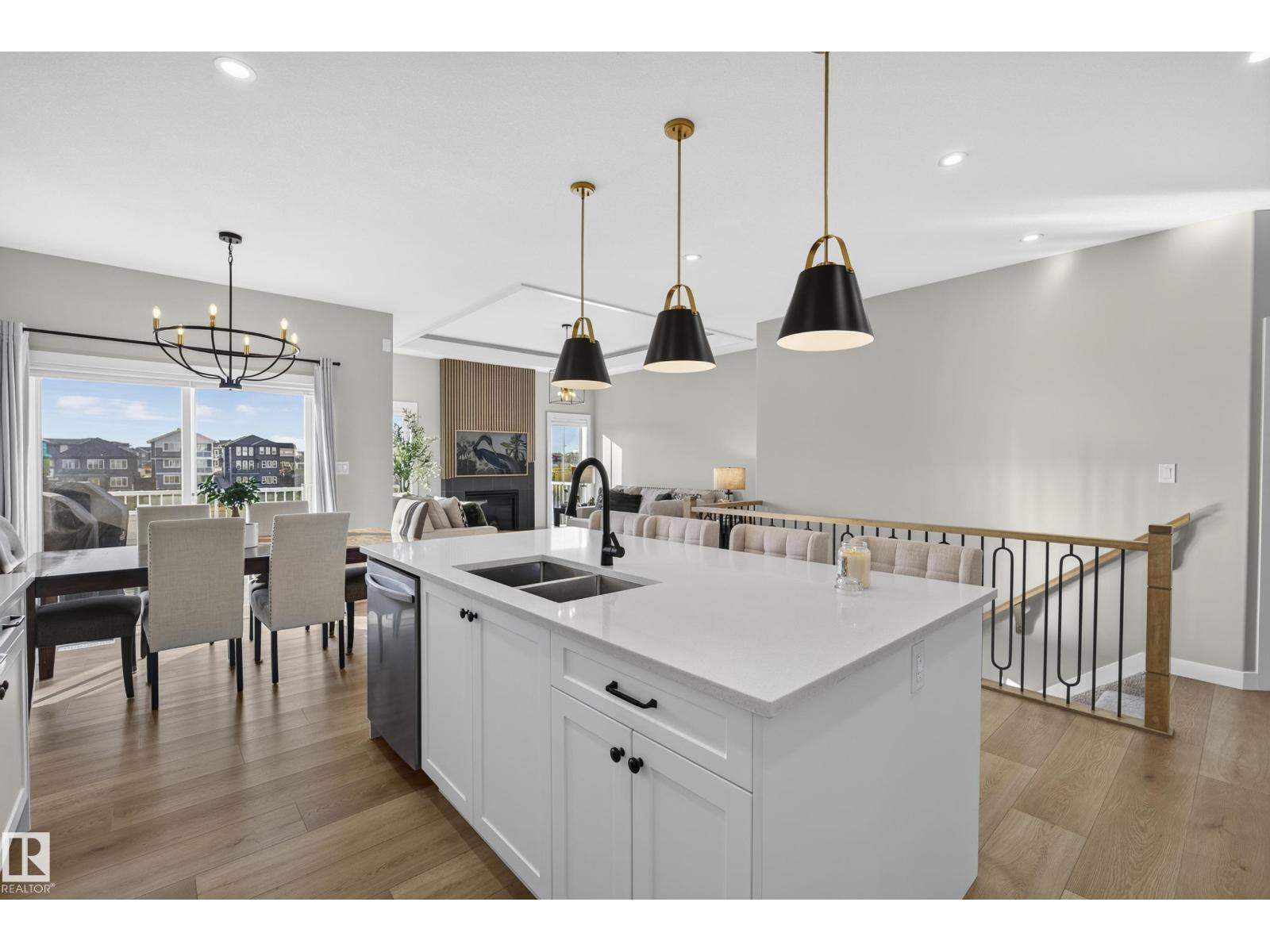 55 EDGEFIELD WY