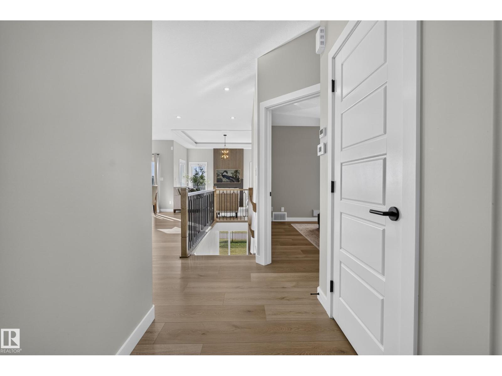 55 EDGEFIELD WY