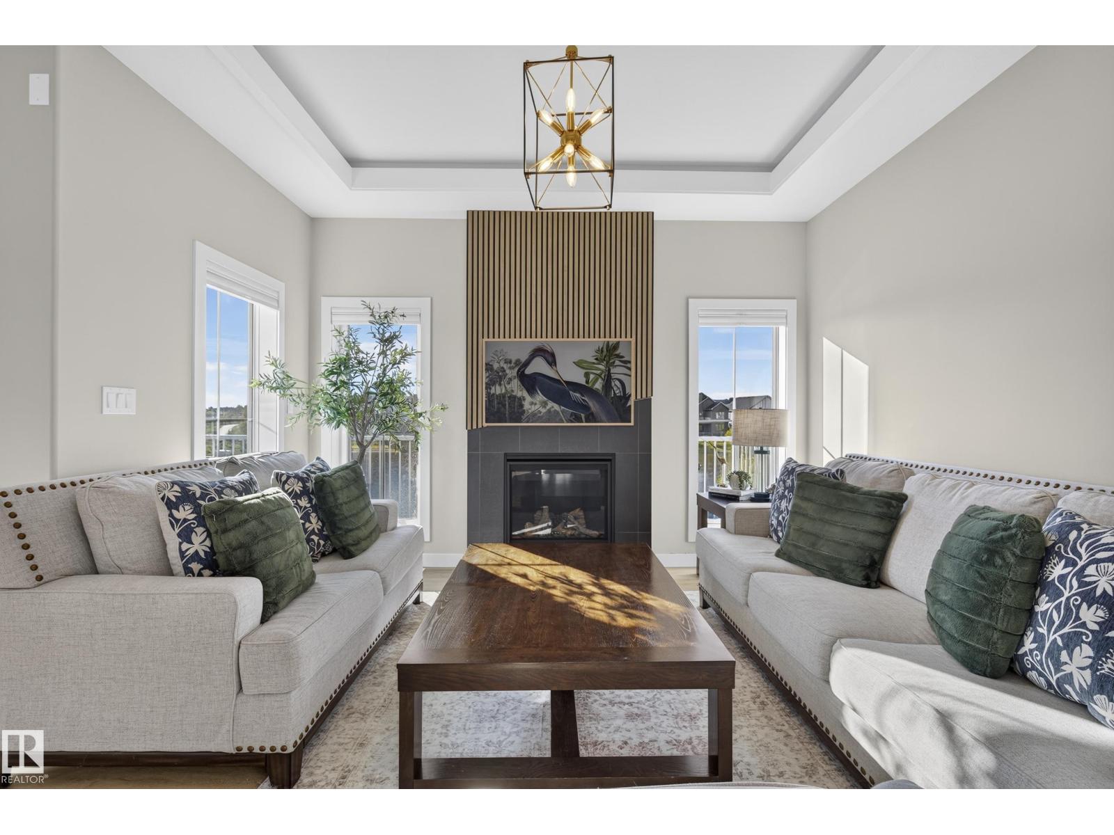 55 EDGEFIELD WY