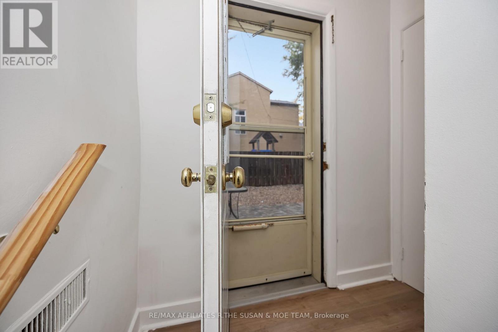 2131 Neepawa Avenue, Ottawa, Ontario K2A 3L8 - Photo 5 - X14082894