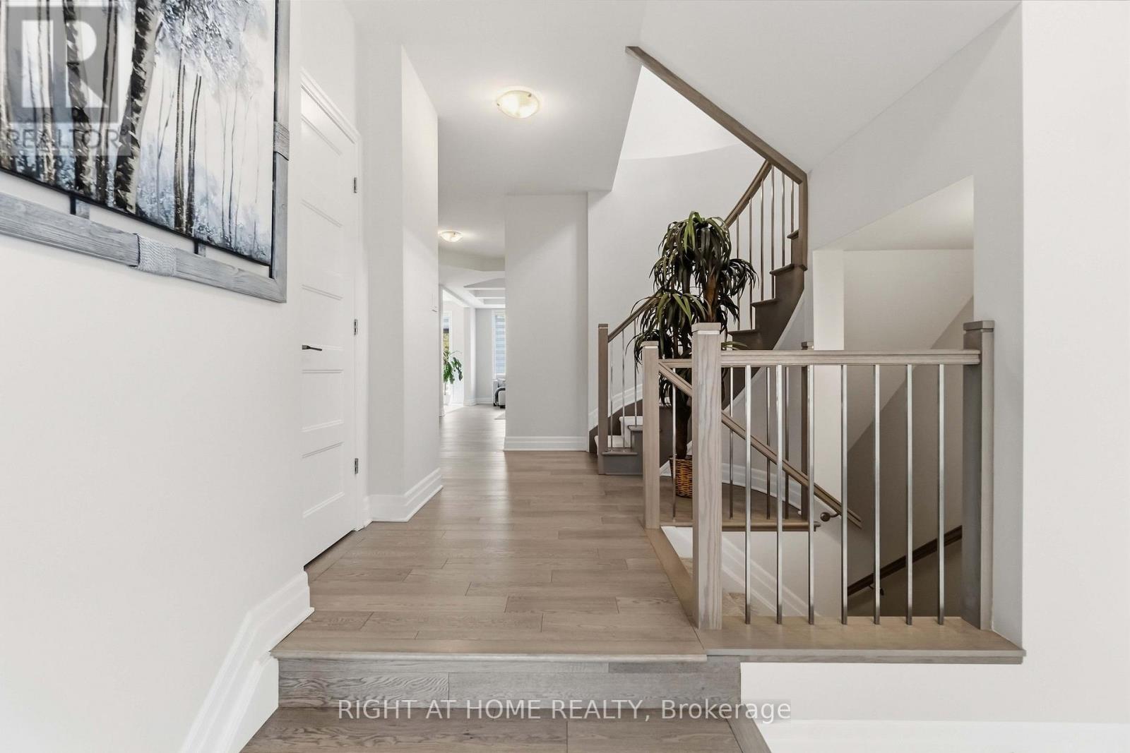 35 Hawks Landing Crescent, Ottawa, Ontario  K2S 1W1 - Photo 6 - X14082964