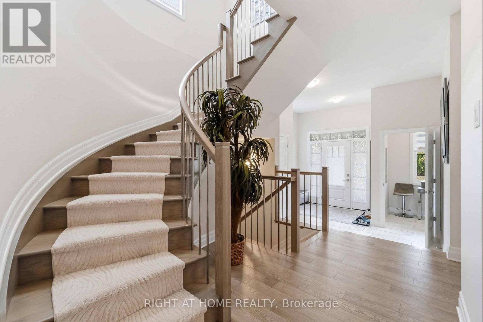 35 Hawks Landing Crescent, Ottawa, Ontario  K2S 1W1 - Photo 7 - X14082964