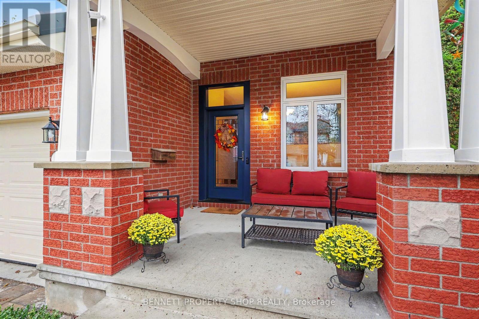 2 Thunderbird Crescent, Ottawa, Ontario  K2M 2H4 - Photo 2 - X14082968