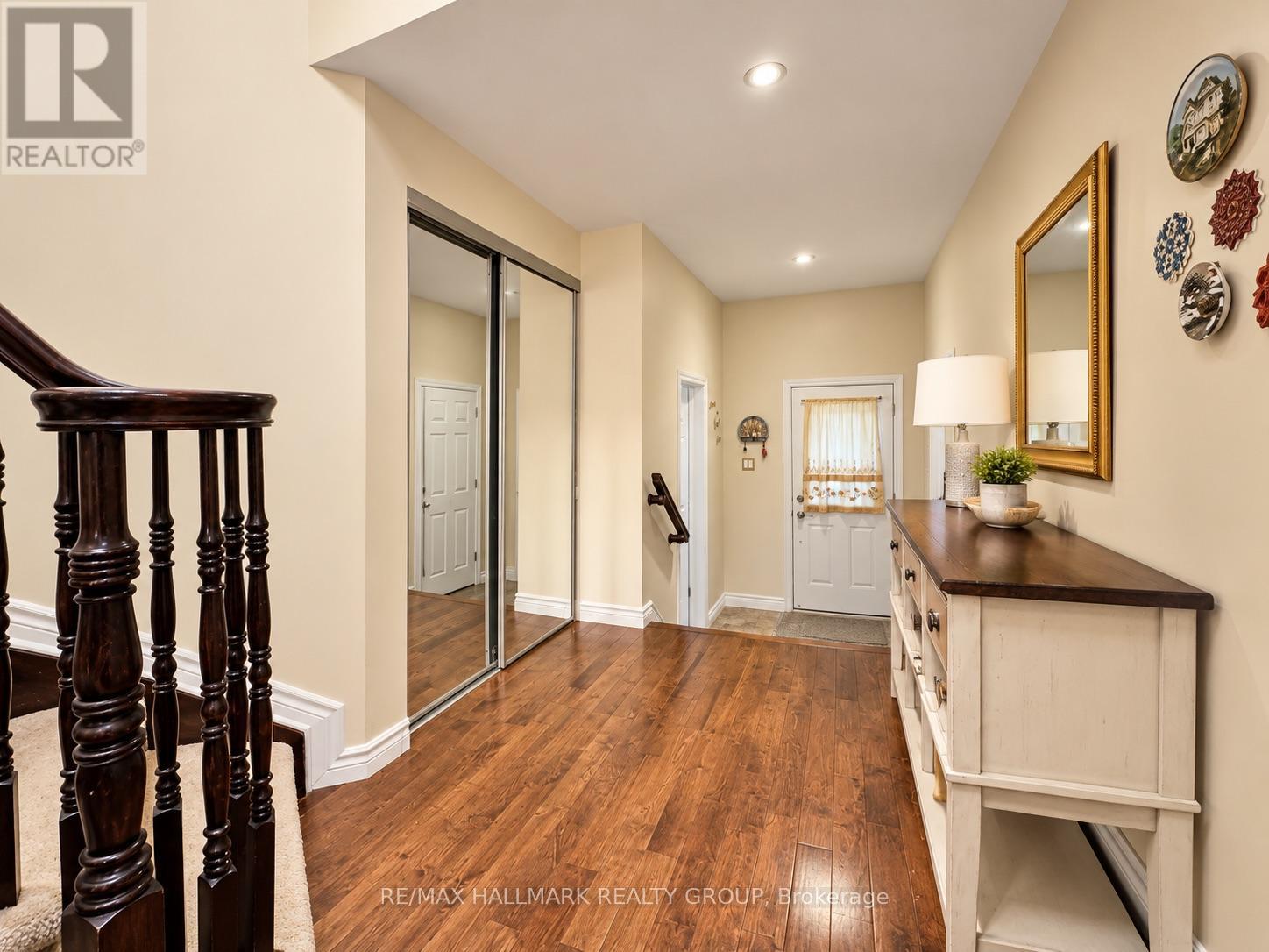 702 Whaley Ridge, Ottawa, Ontario  K4A 0P9 - Photo 3 - X14083218