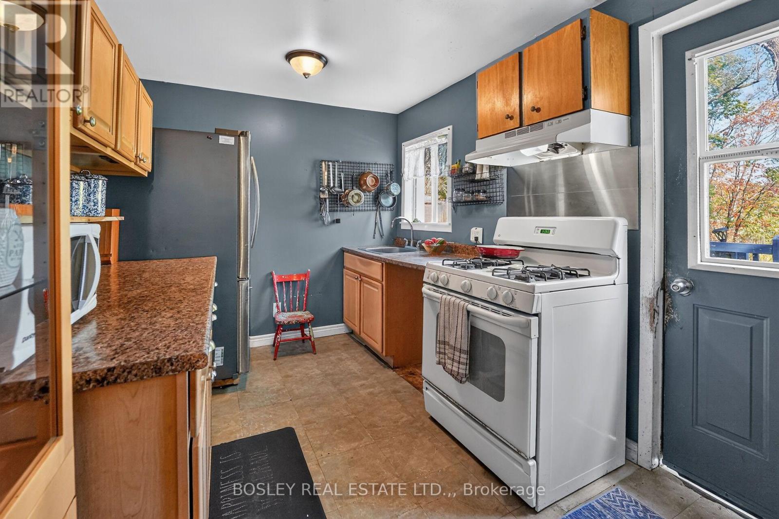 785 Hillsdale Avenue, Burlington (Grindstone), Ontario  L7T 1L3 - Photo 3 - W14083016