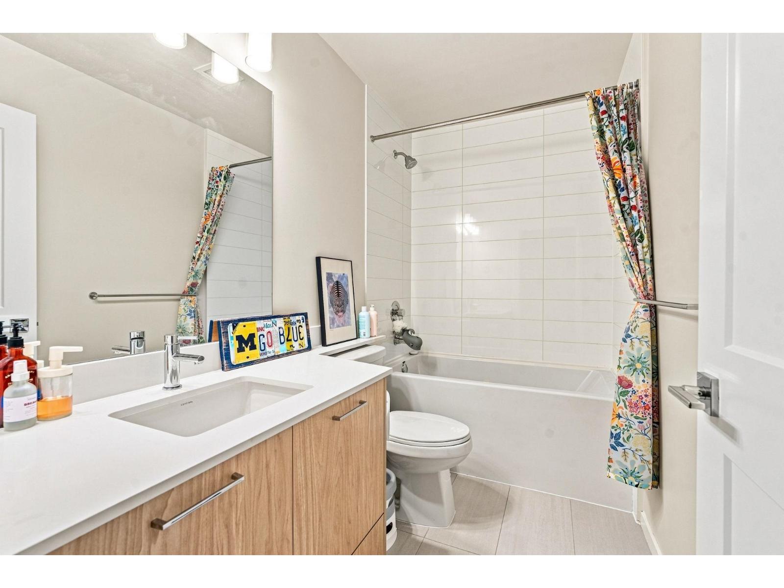 210 3319 148 Street, Surrey, British Columbia  V4P 0J2 - Photo 13 - R3174260