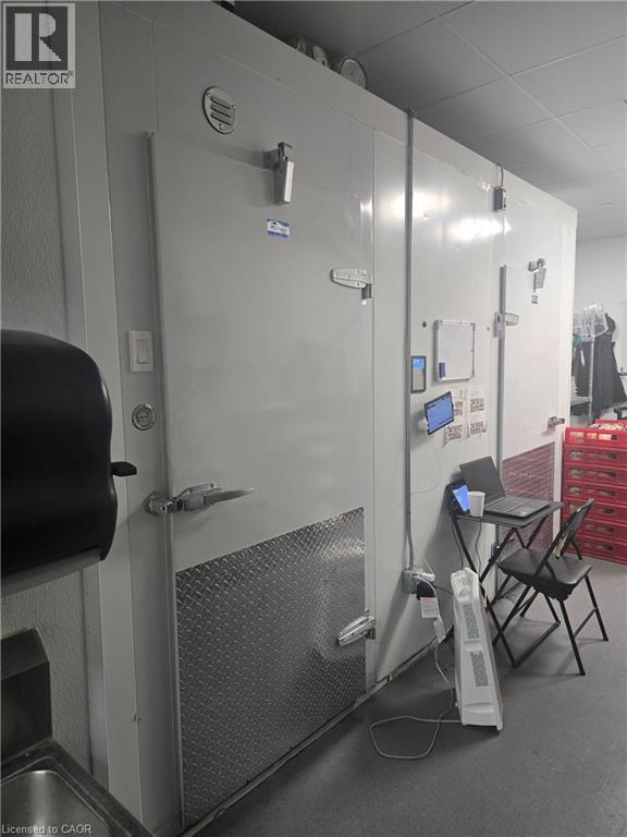 150 Taunton Road W Unit# E2, Whitby, Ontario L1R 3H8 - Photo 2 - 40858417