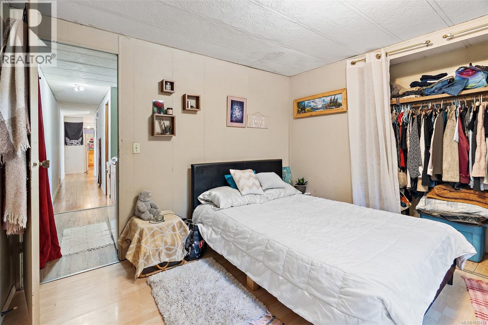1549 Shawnigan Mill Bay Rd