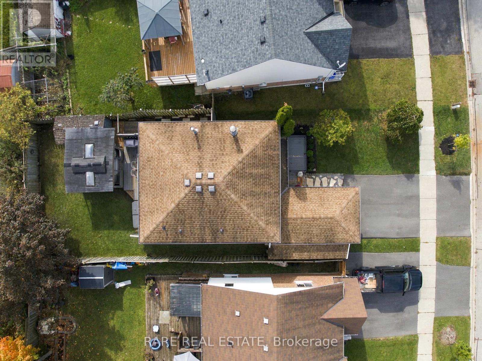 57 Fenwick Avenue, Clarington, Ontario  L1C 4S2 - Photo 2 - E14082892