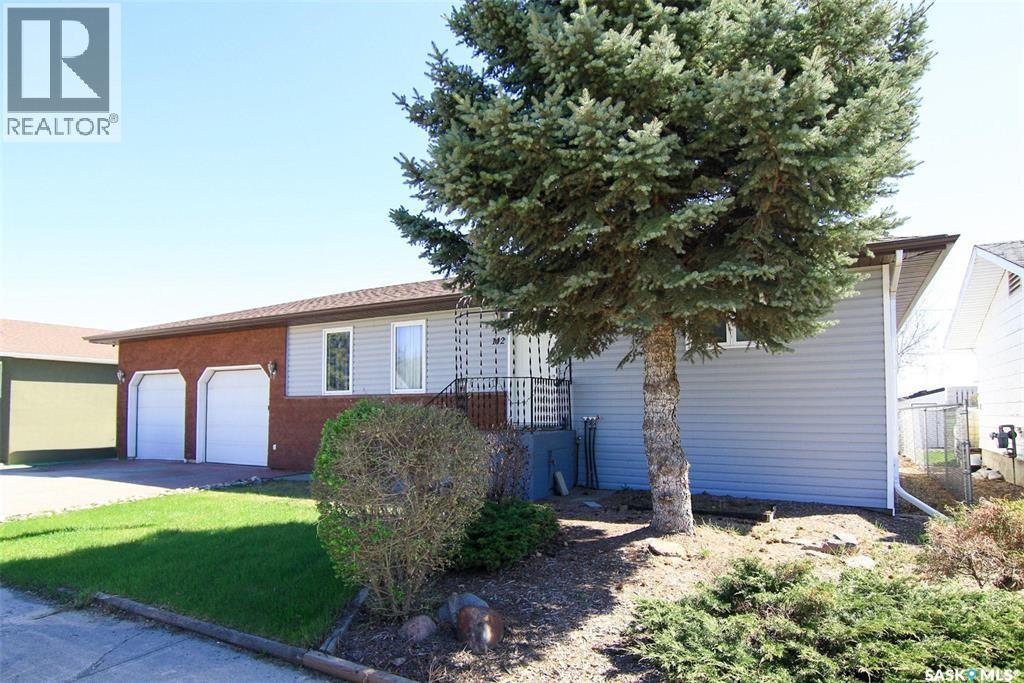 142 Darlington Street E, Yorkton, Saskatchewan  S3N 0C9 - Photo 1 - SK051065