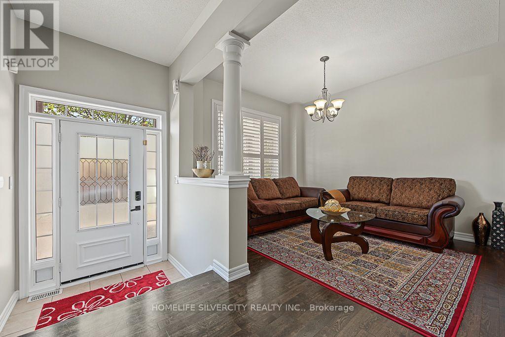 483 Hinchey Crescent, Milton, Ontario  L9T 7Y7 - Photo 3 - W14082984