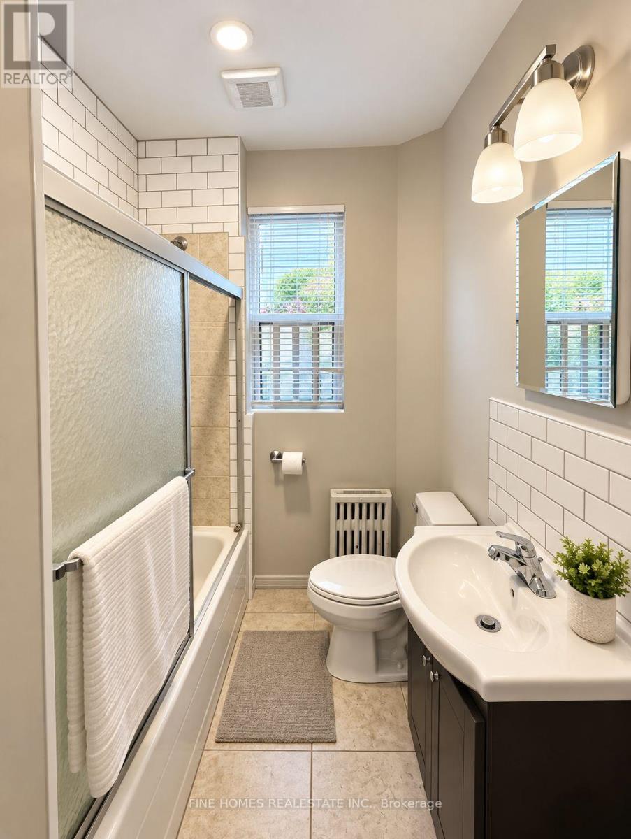83 Wheatfield Road, Toronto, Ontario  M8V 1S6 - Photo 5 - W14083014