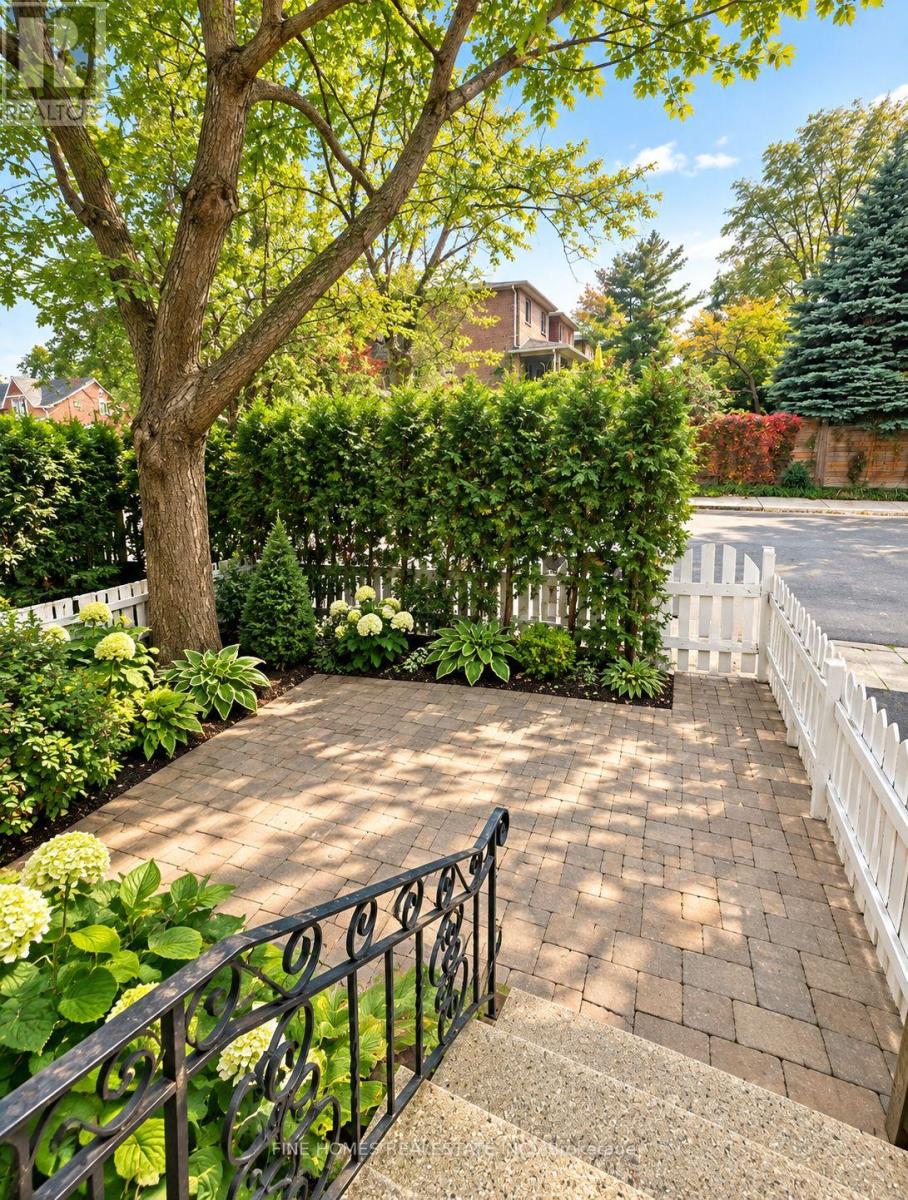 83 Wheatfield Road, Toronto, Ontario  M8V 1S6 - Photo 9 - W14083014