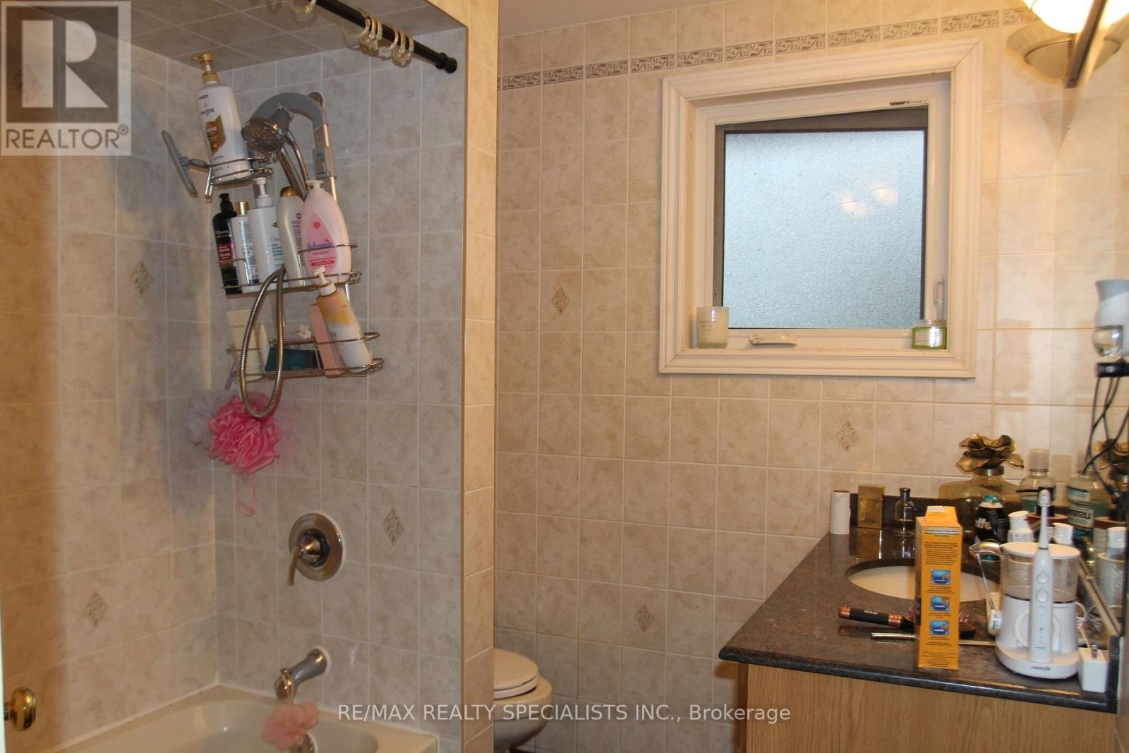 31 Laburnham Avenue, Toronto, Ontario  M8W 1S6 - Photo 19 - W14083052