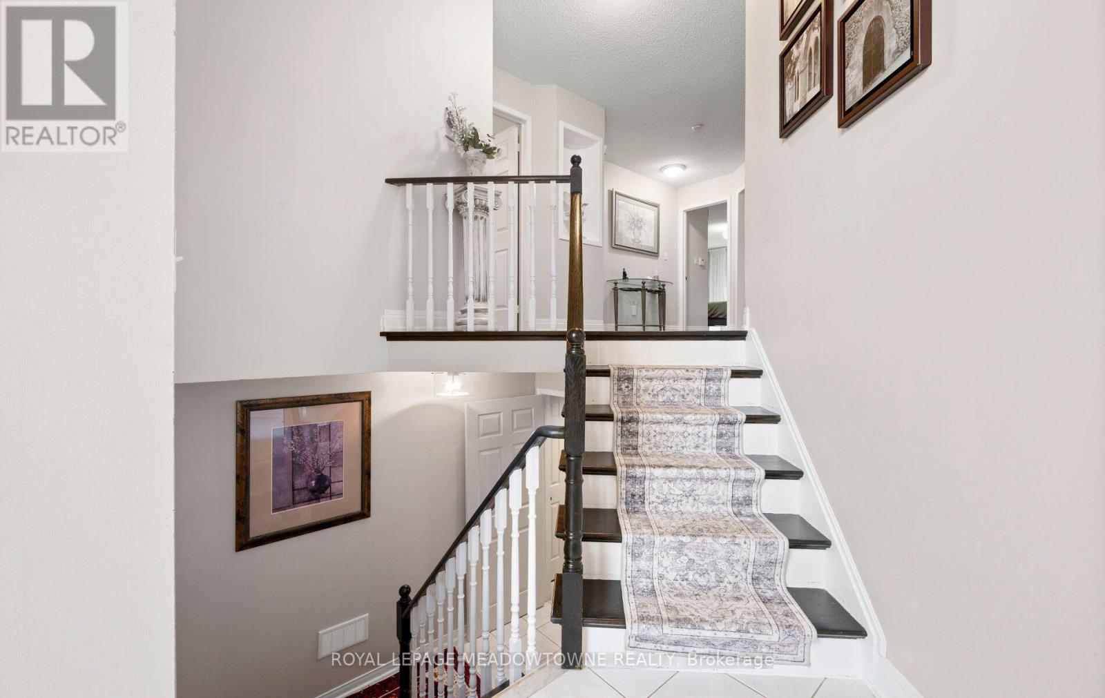 5419 Loonlake Avenue, Mississauga, Ontario  L5V 2E1 - Photo 5 - W14083086
