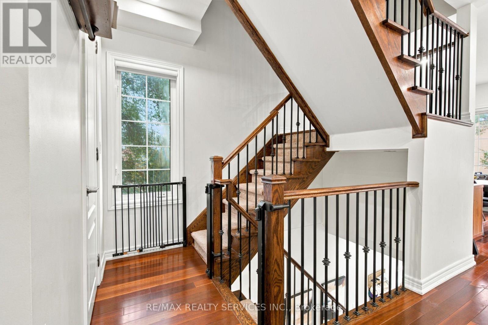 38 Bell Manor Drive, Toronto, Ontario  M8Y 0A4 - Photo 16 - W14083182
