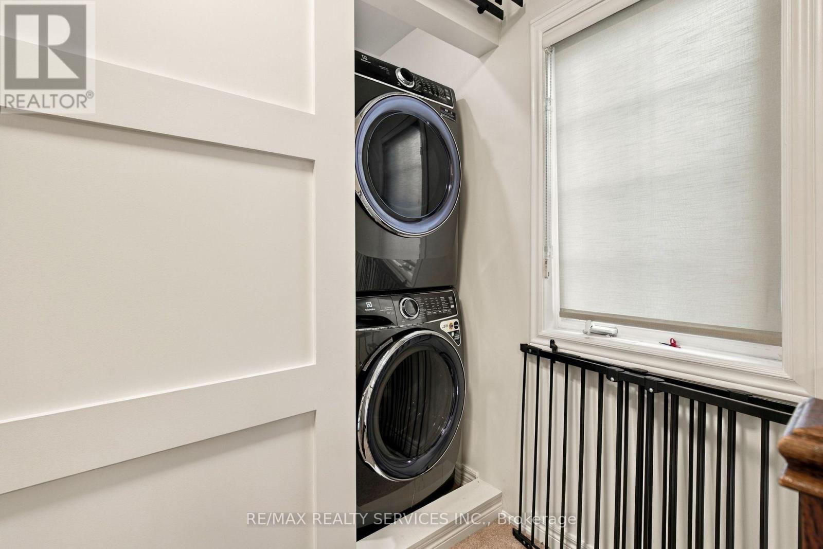 38 Bell Manor Drive, Toronto, Ontario  M8Y 0A4 - Photo 18 - W14083182