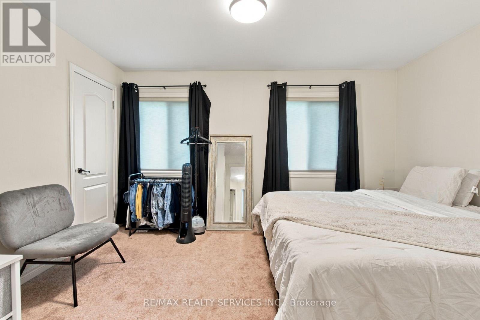38 Bell Manor Drive, Toronto, Ontario  M8Y 0A4 - Photo 19 - W14083182
