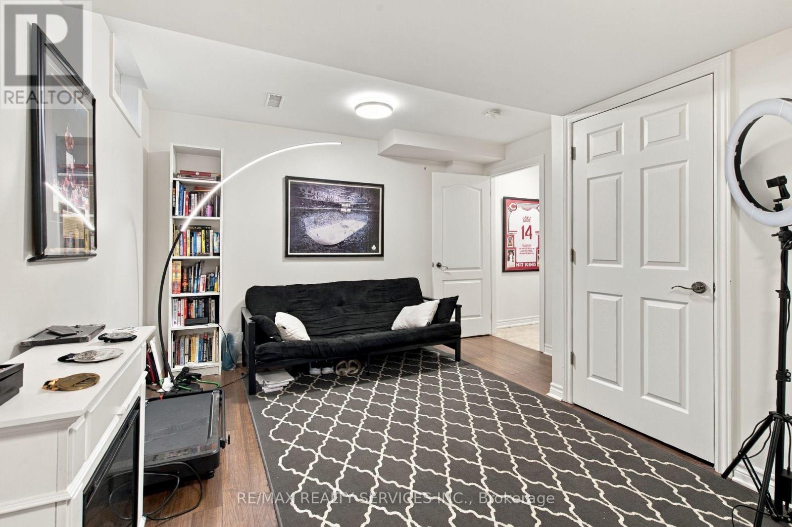 38 Bell Manor Drive, Toronto, Ontario  M8Y 0A4 - Photo 29 - W14083182